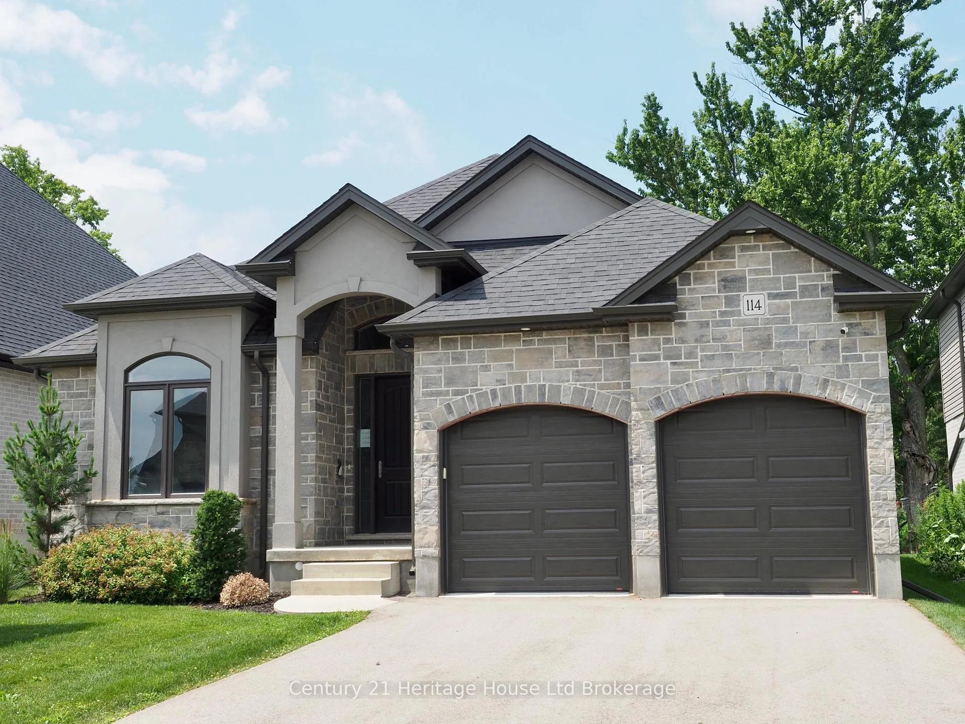 Photo 1 of 114 Beech Boulevard, Tillsonburg — HOMEH