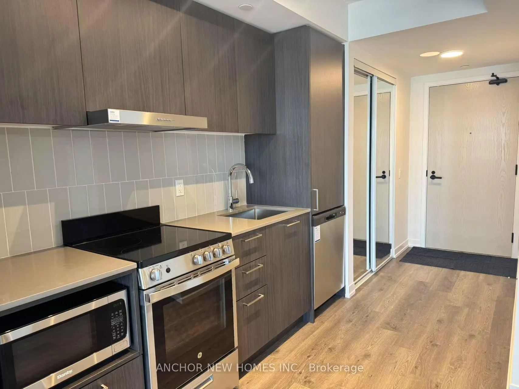 Photo 11 of Unit 2601, 195 Commerce Street, Vaughan, Vaughan Corporate Centre — HOMEH