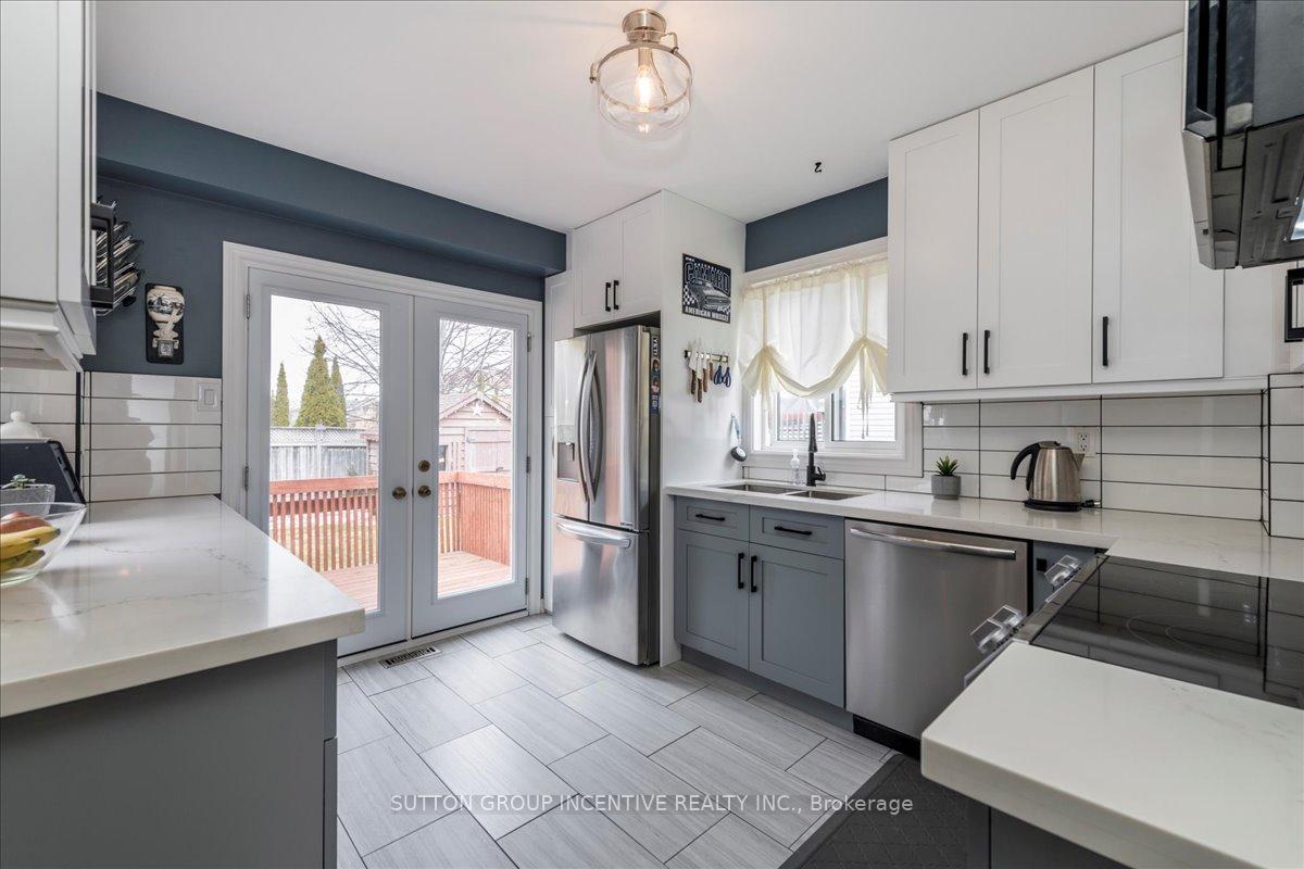 Photo 4 of 392 Big Bay Point Road, Barrie, Painswick North — HOMEH