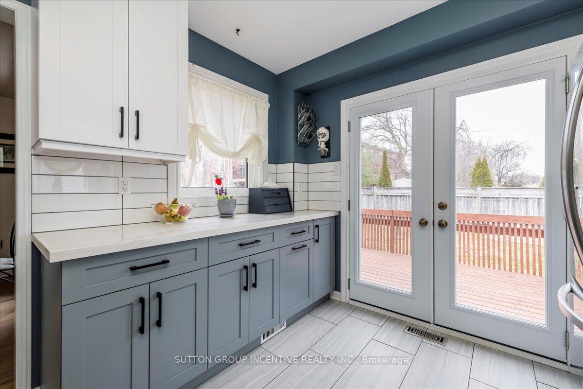 Photo 6 of 392 Big Bay Point Road, Barrie, Painswick North — HOMEH