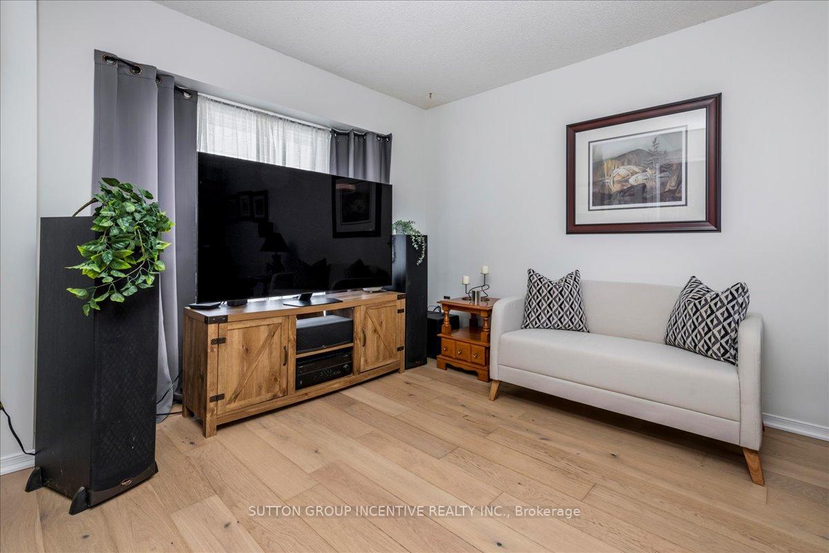 Photo 8 of 392 Big Bay Point Road, Barrie, Painswick North — HOMEH