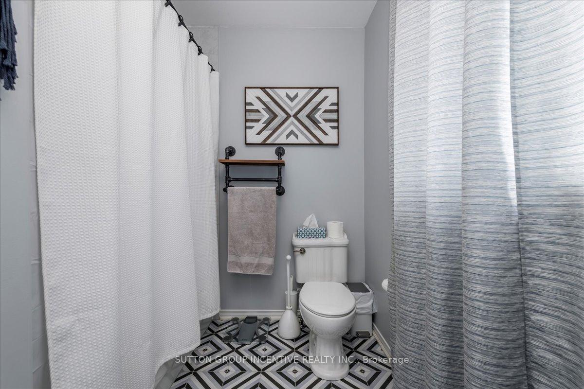 Photo 12 of 392 Big Bay Point Road, Barrie, Painswick North — HOMEH