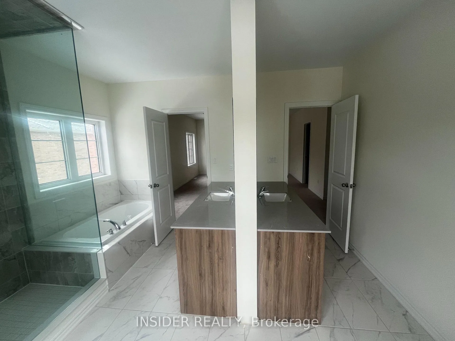 Photo 19 of 2 Fuller Street, Brampton, Credit Valley — HOMEH