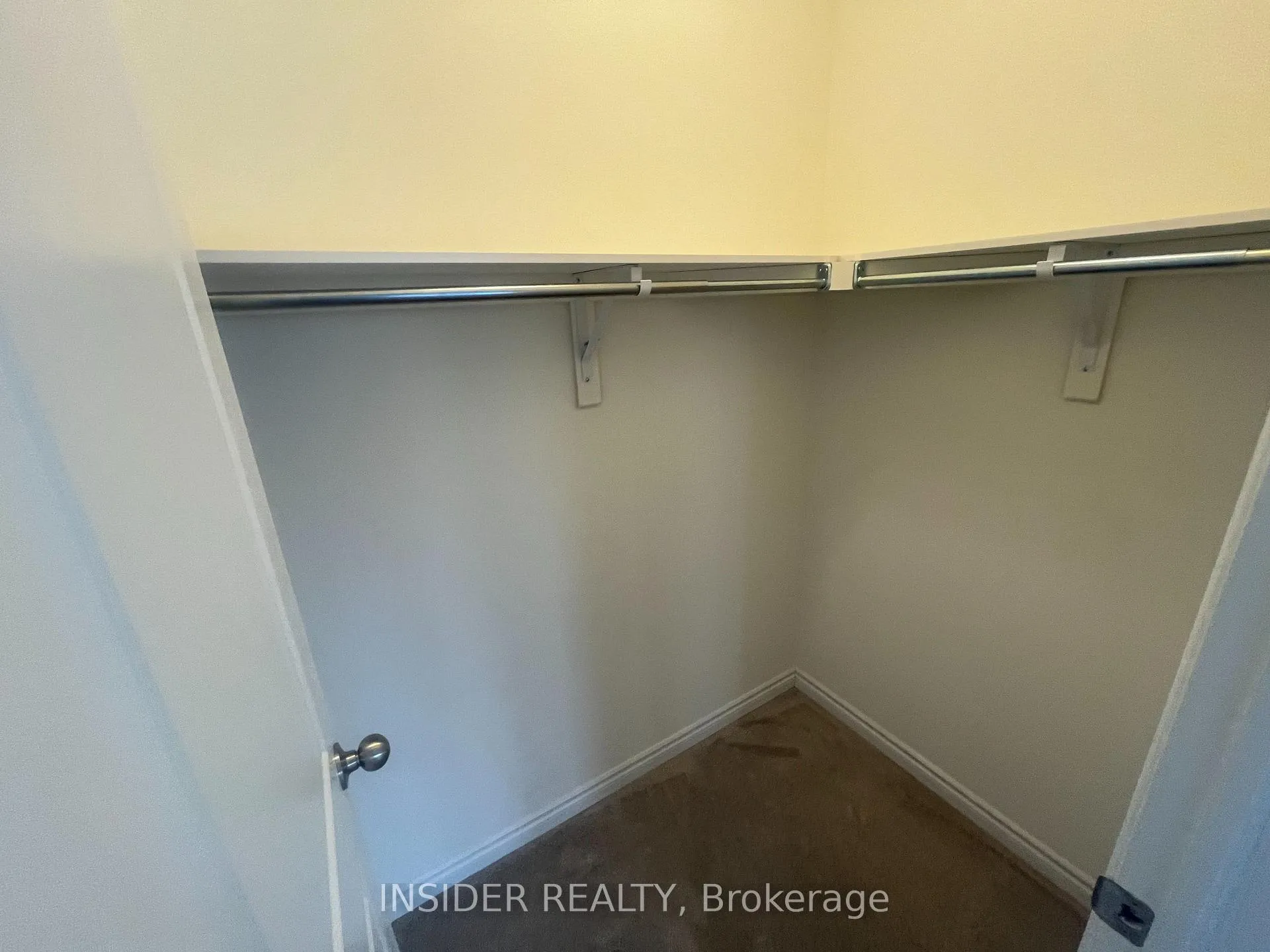 Photo 23 of 2 Fuller Street, Brampton, Credit Valley — HOMEH