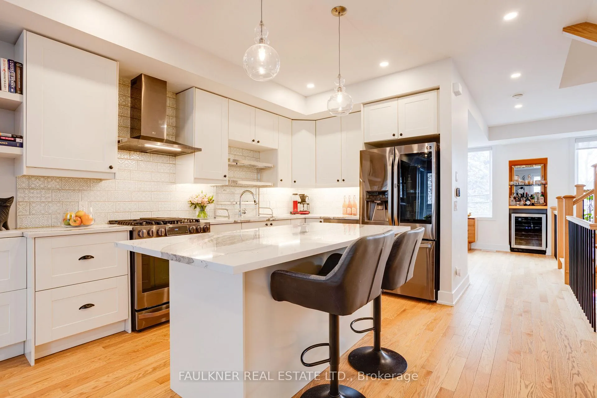 Photo 8 of 302 Riverdale Avenue, Ottawa, Old Ottawa South — HOMEH
