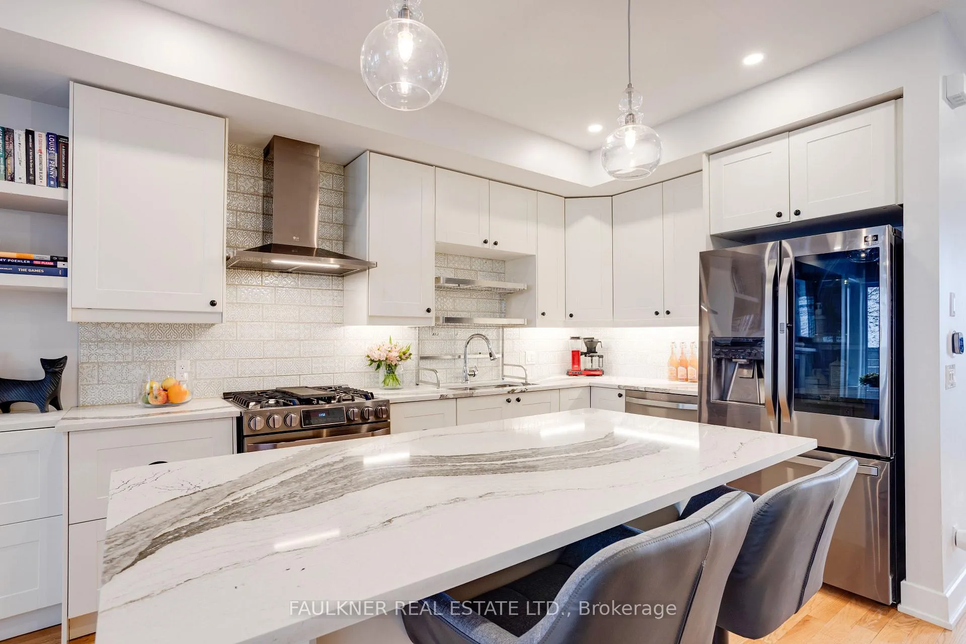 Photo 10 of 302 Riverdale Avenue, Ottawa, Old Ottawa South — HOMEH