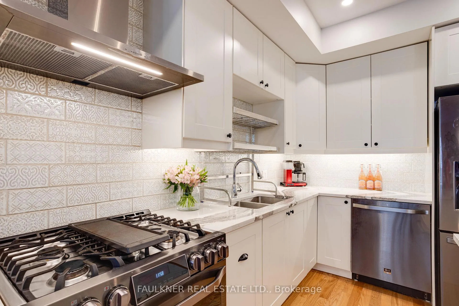 Photo 12 of 302 Riverdale Avenue, Ottawa, Old Ottawa South — HOMEH