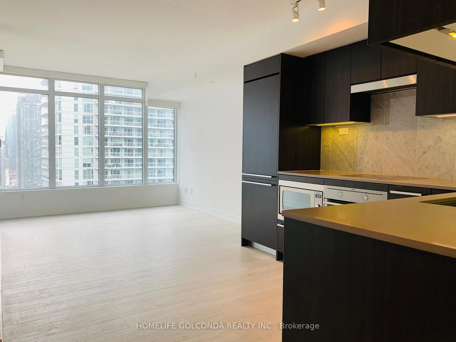 Photo 6 of Unit 3211, 70 Queens Wharf Road, Toronto, Waterfront Communities — HOMEH