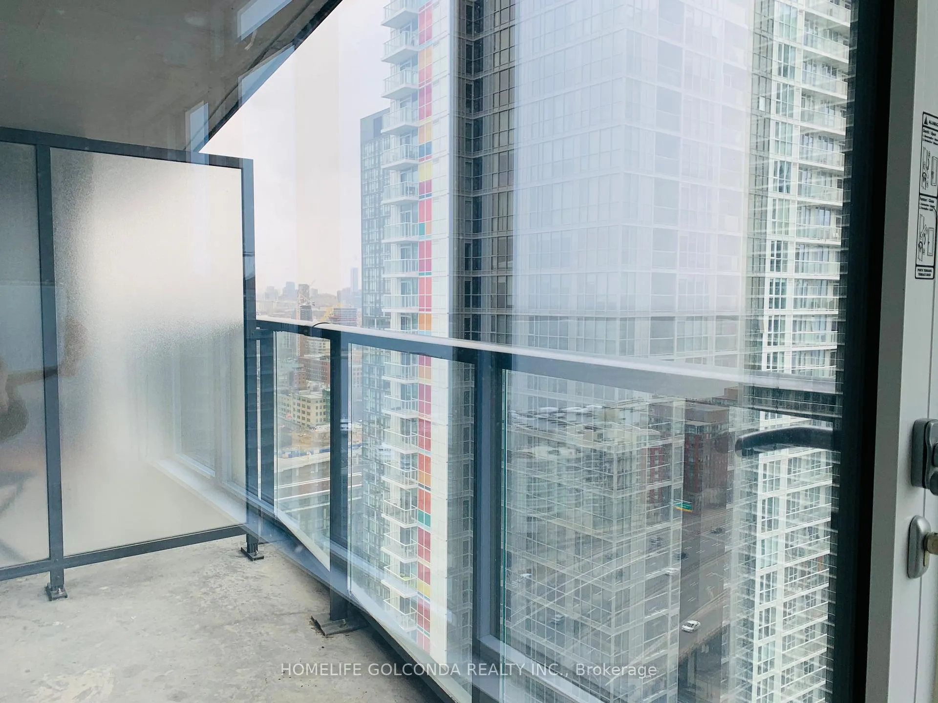 Photo 14 of Unit 3211, 70 Queens Wharf Road, Toronto, Waterfront Communities — HOMEH