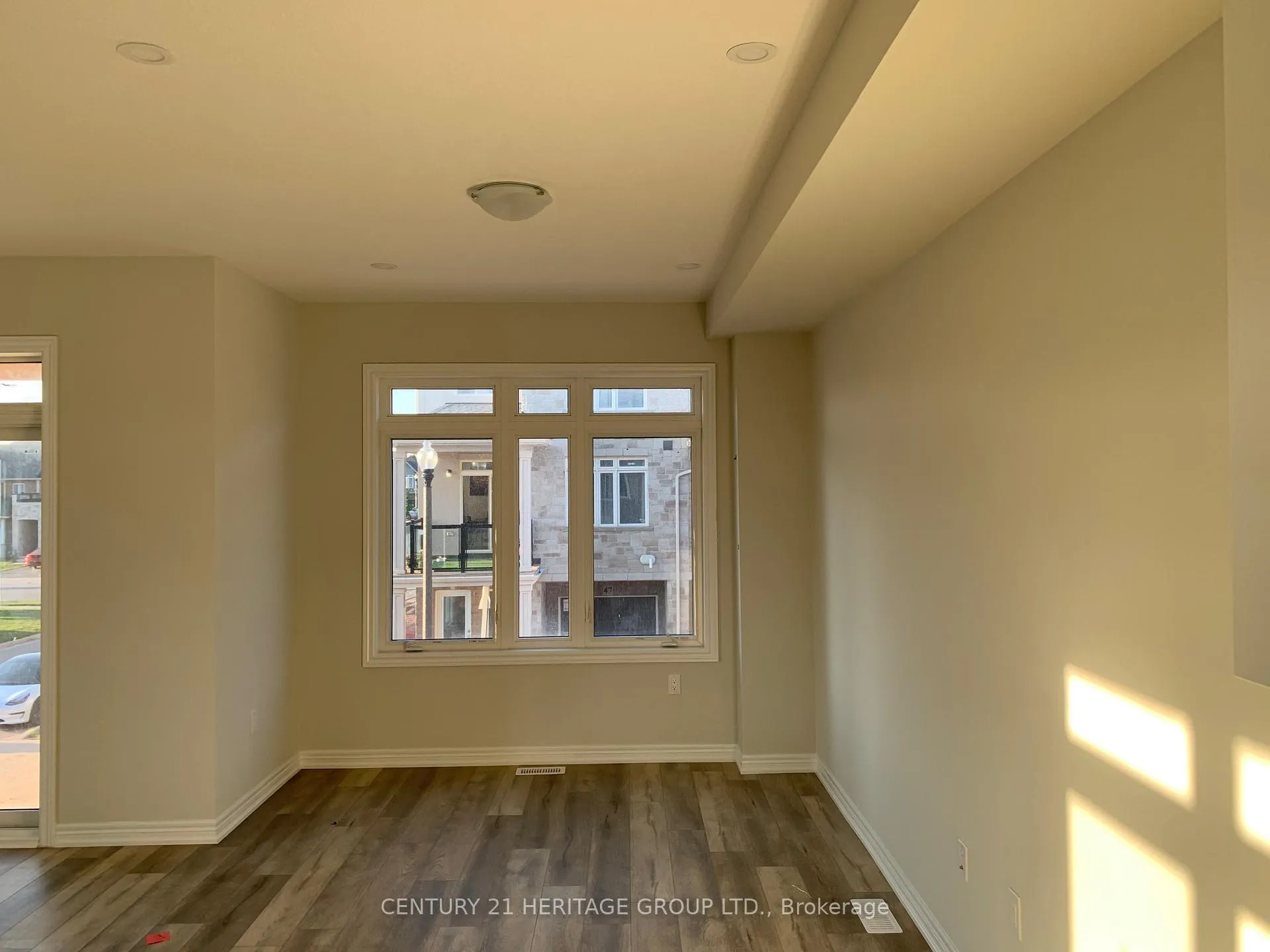 Photo 8 of Unit 46, 40 Zinfandel Drive, Hamilton, Winona — HOMEH