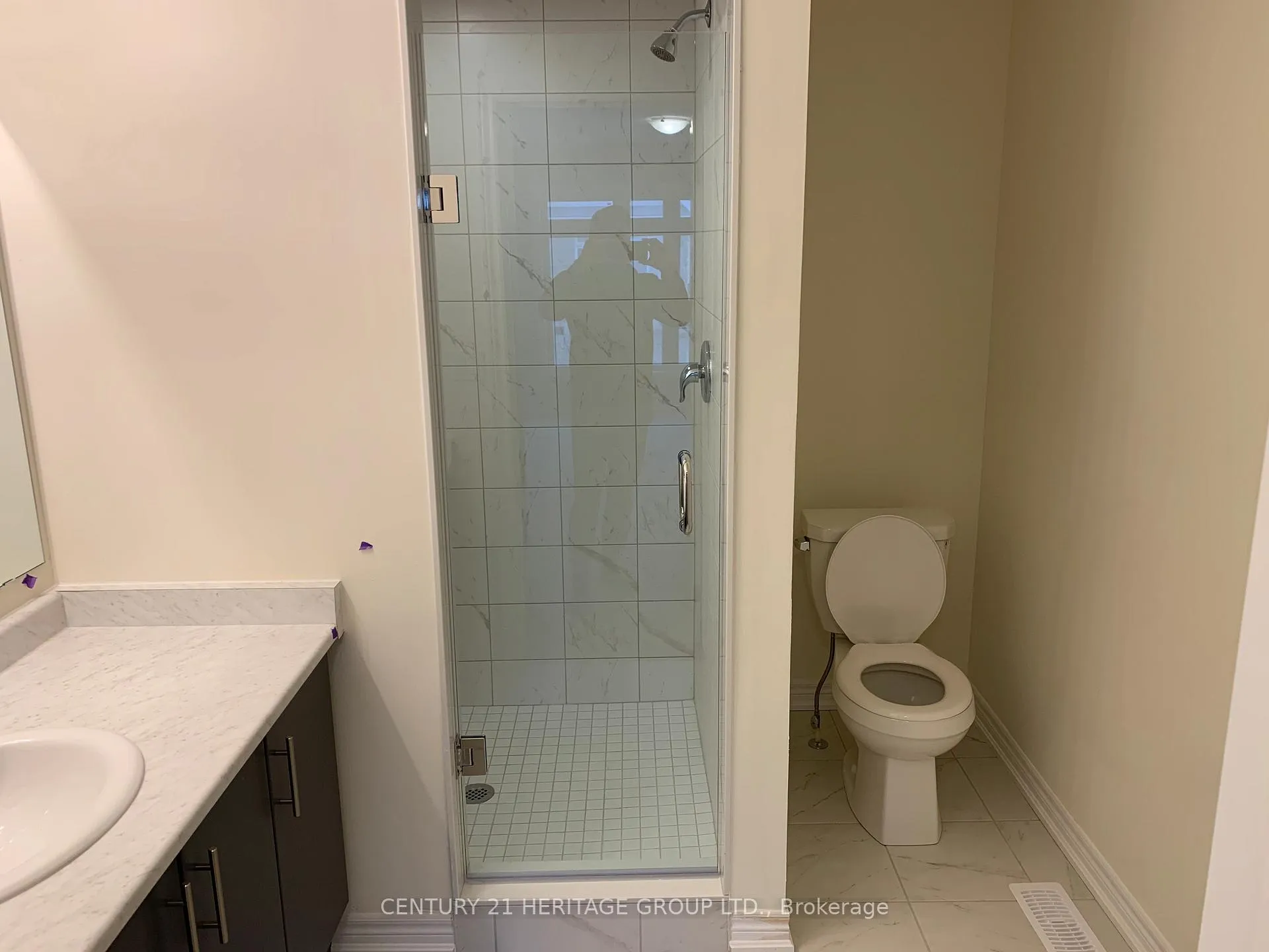 Photo 13 of Unit 46, 40 Zinfandel Drive, Hamilton, Winona — HOMEH