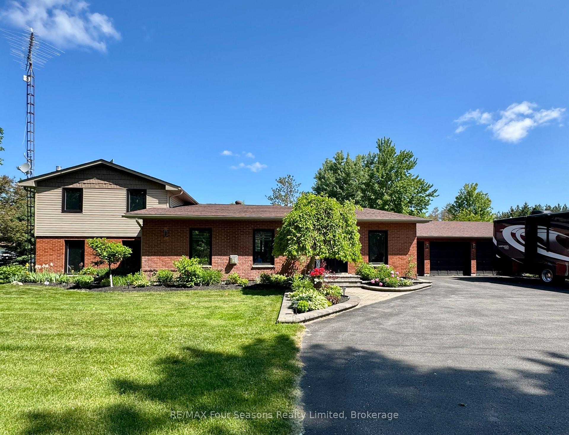 Front of 6184 County Road 9