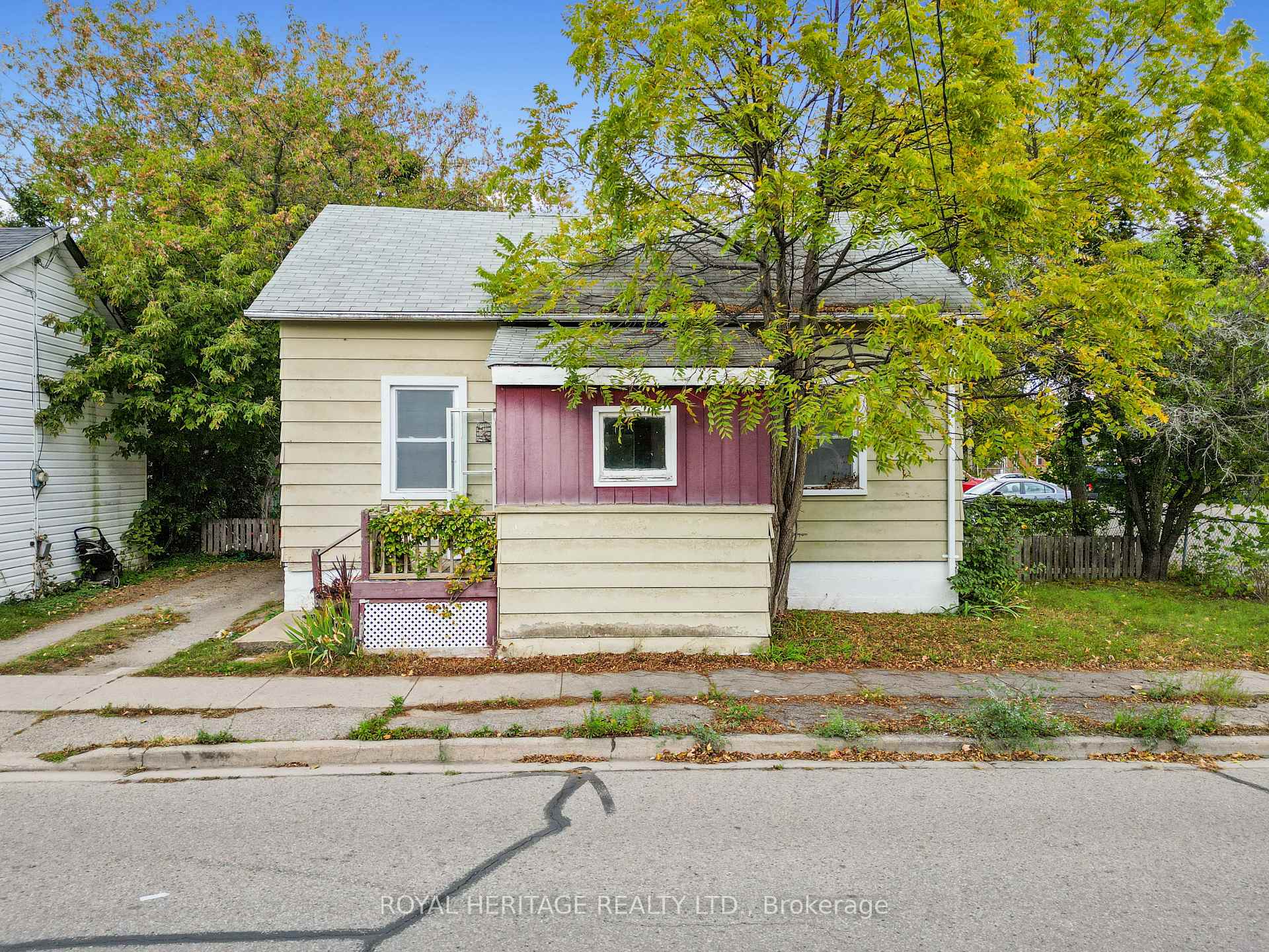 Photo 5 of 142 Orr Street, Cobourg — HOMEH