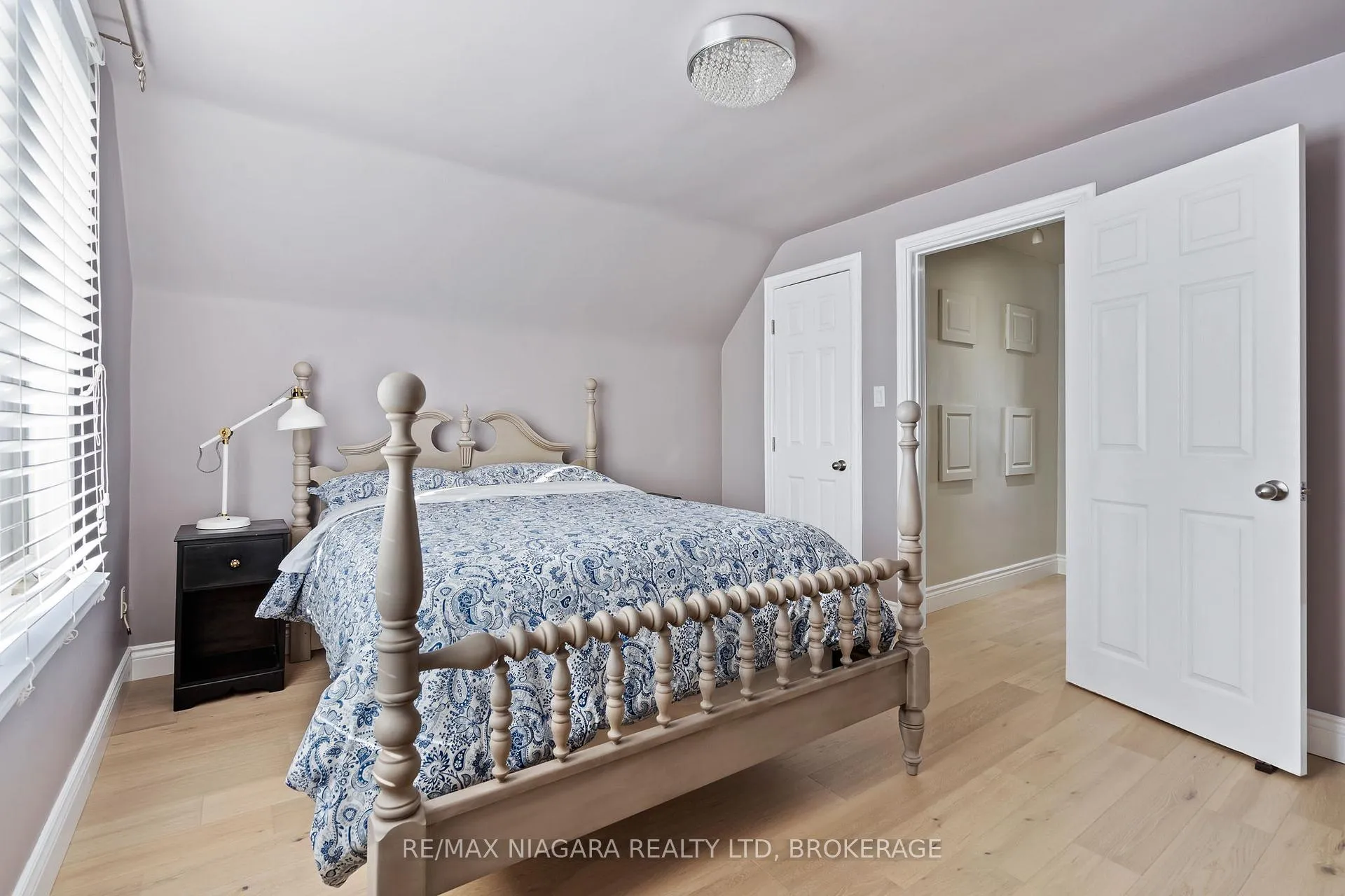 Photo 22 of 148 Lakeshore Road, St. Catharines, Vine/Linwell — HOMEH