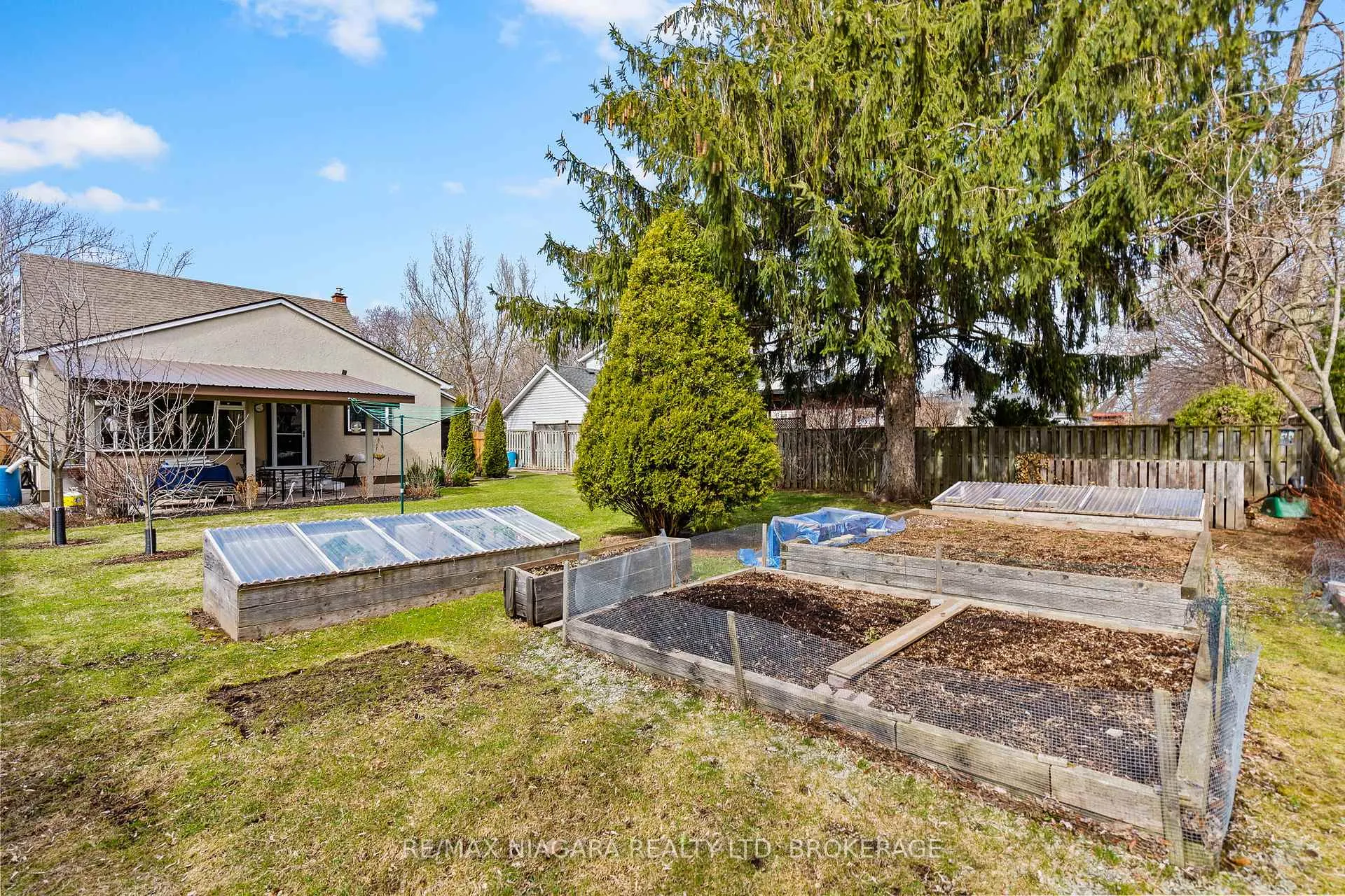 Photo 30 of 148 Lakeshore Road, St. Catharines, Vine/Linwell — HOMEH