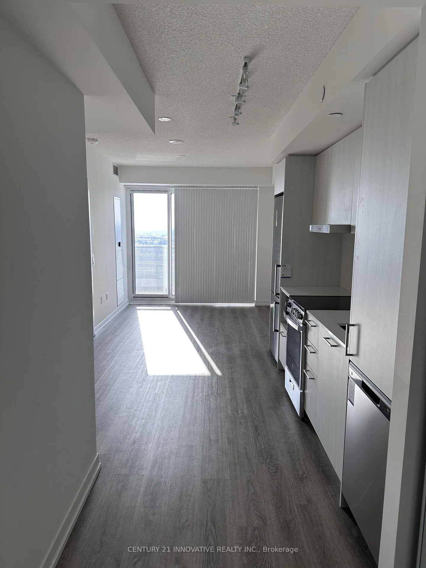 Photo 3 of Unit 2209, 195 Commerce Street, Vaughan, Vaughan Corporate Centre — HOMEH