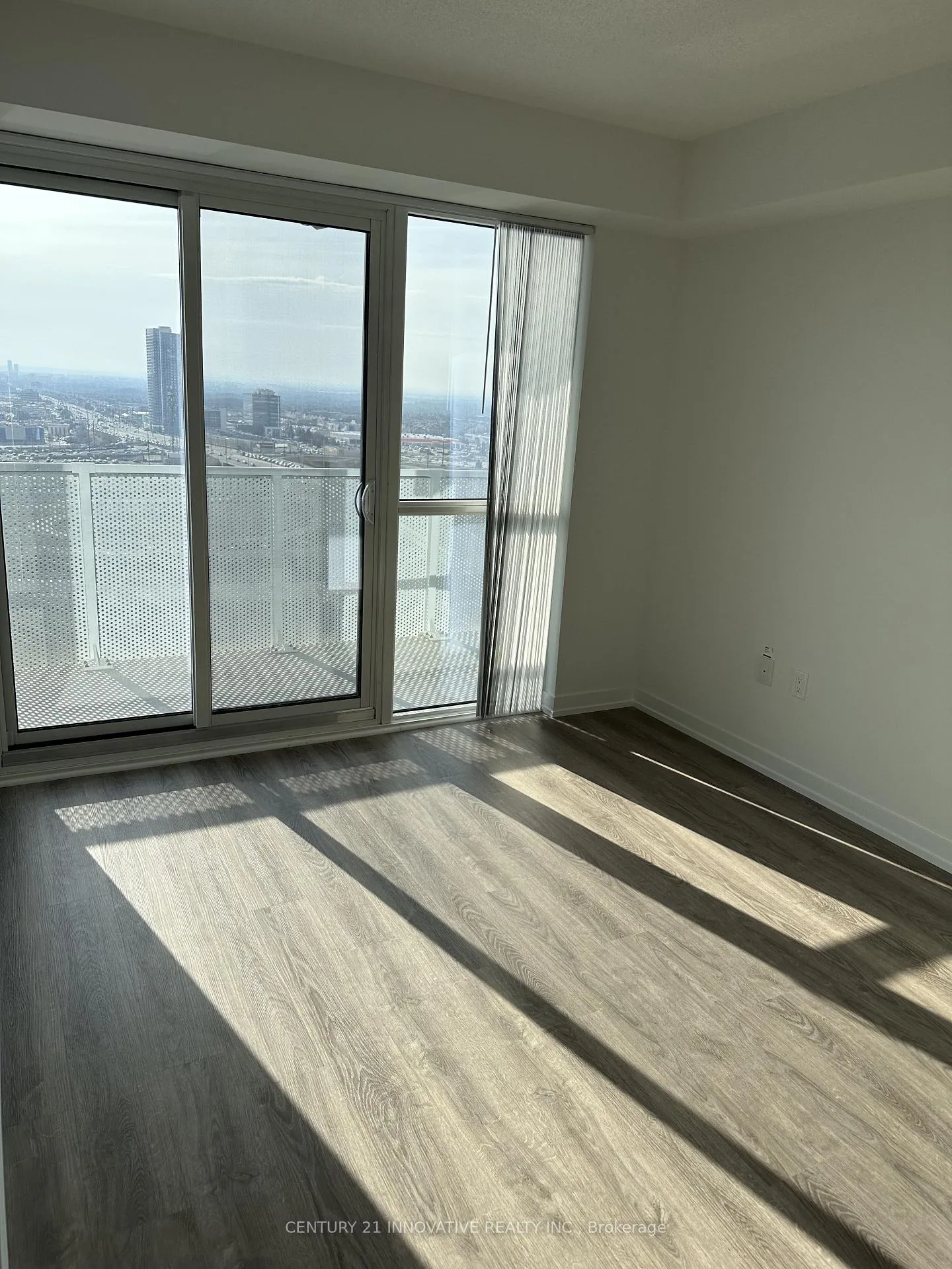 Photo 8 of Unit 2209, 195 Commerce Street, Vaughan, Vaughan Corporate Centre — HOMEH