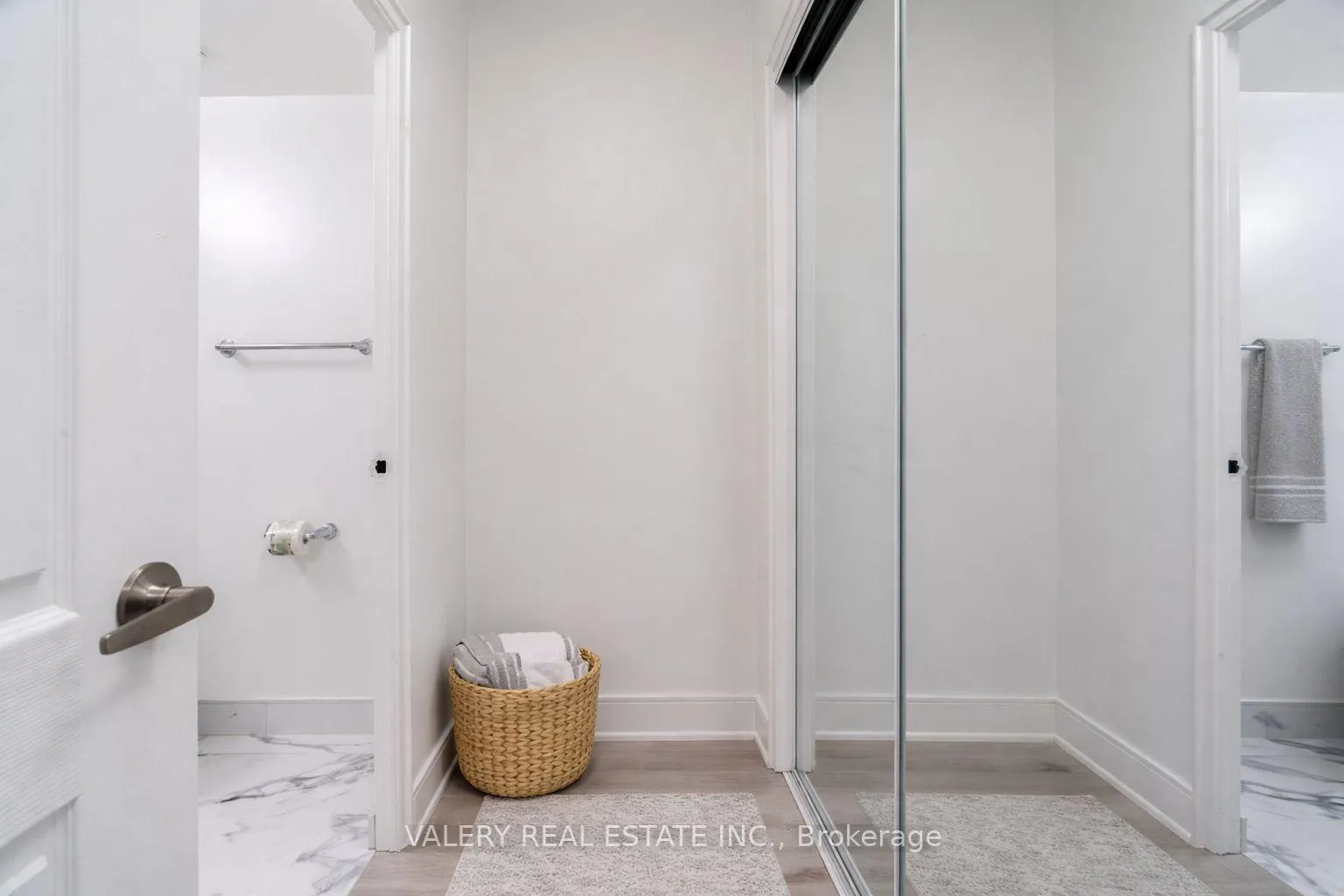 Photo 4 of Unit 601, 177 St. George Street, Toronto, The Annex — HOMEH
