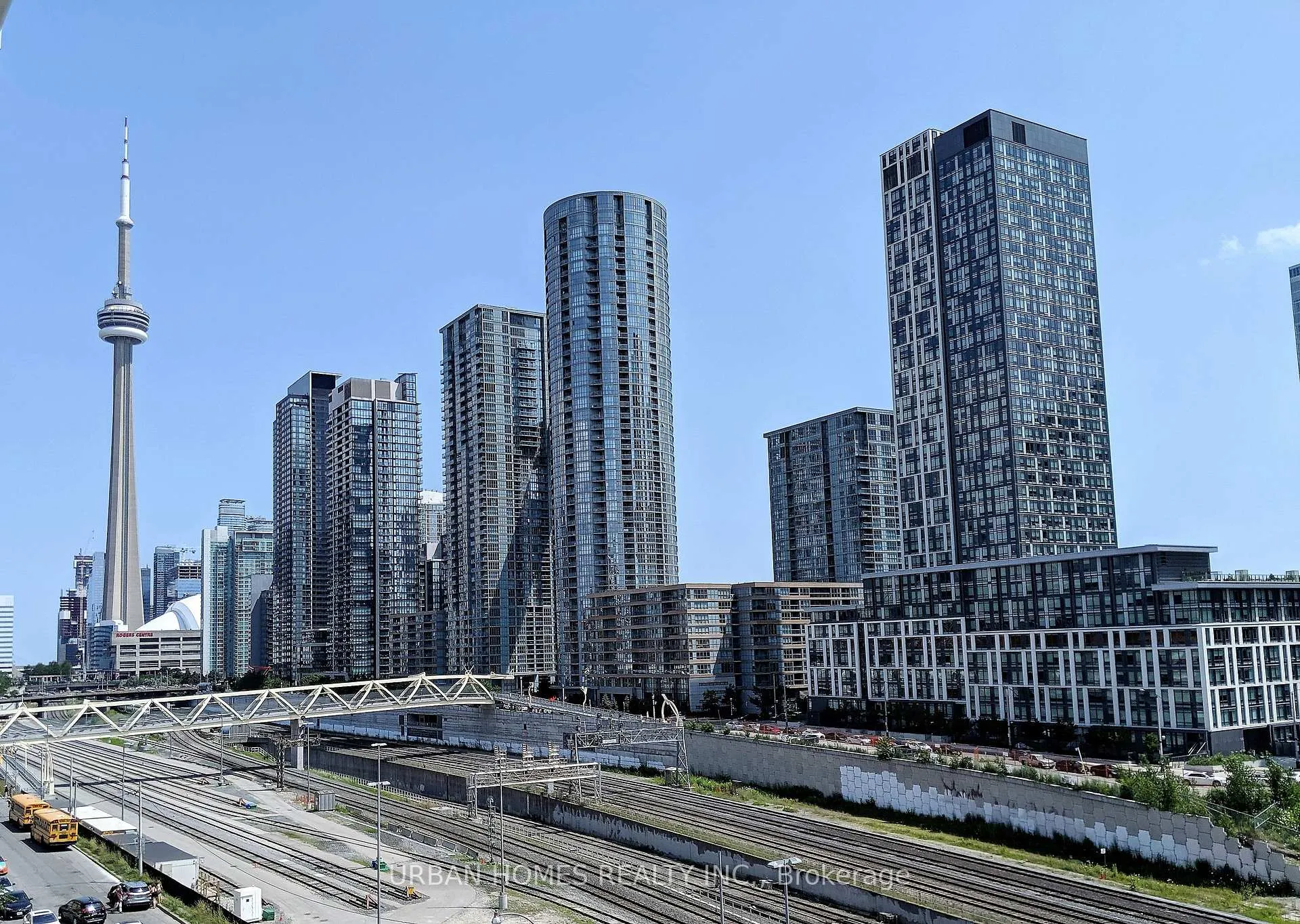 Photo 1 of Unit 403, 27 Bathurst Street, Toronto, Waterfront Communities — HOMEH