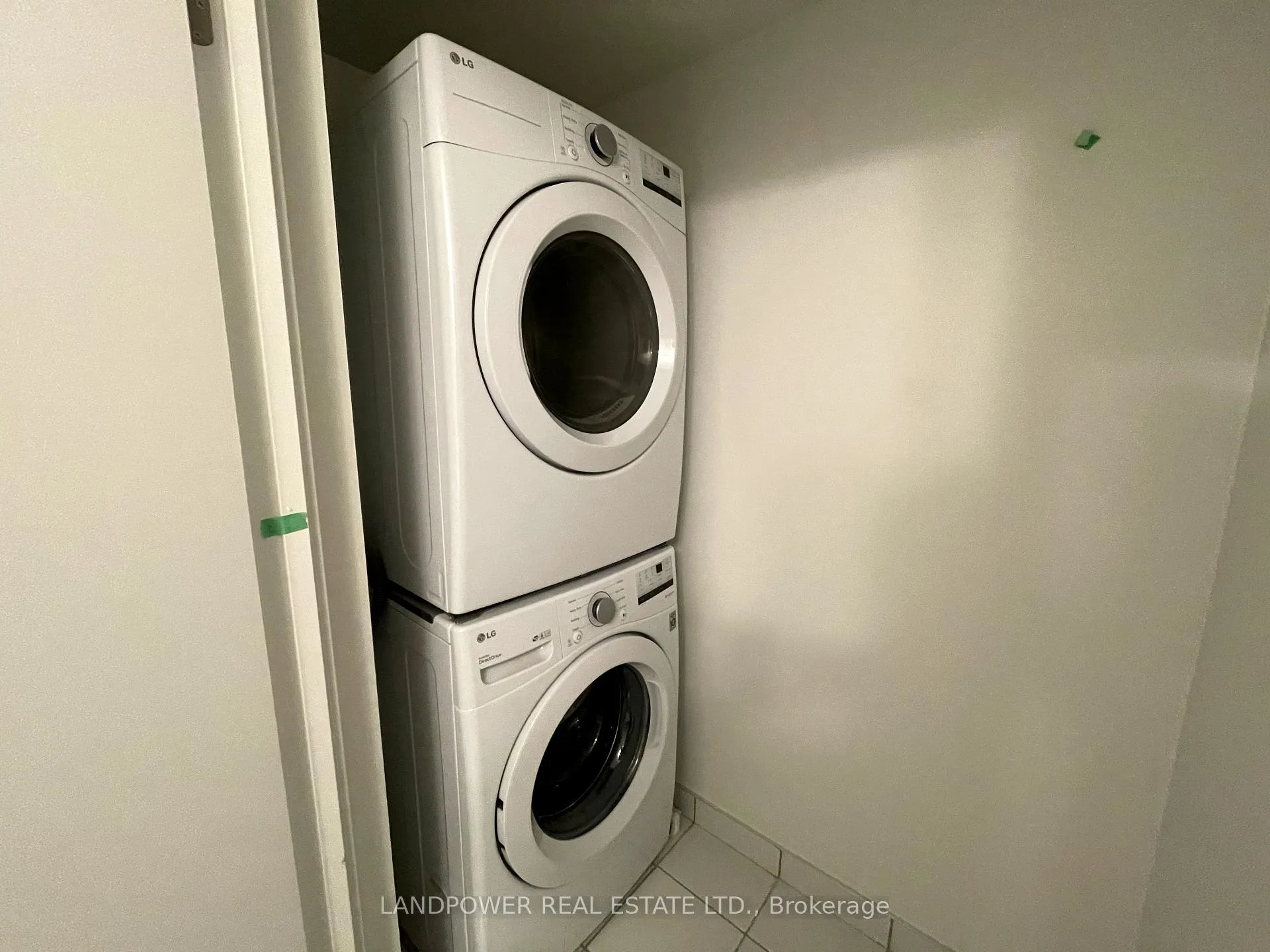 Photo 8 of Unit 1423, 8119 Birchmount Road, Markham, Unionville — HOMEH