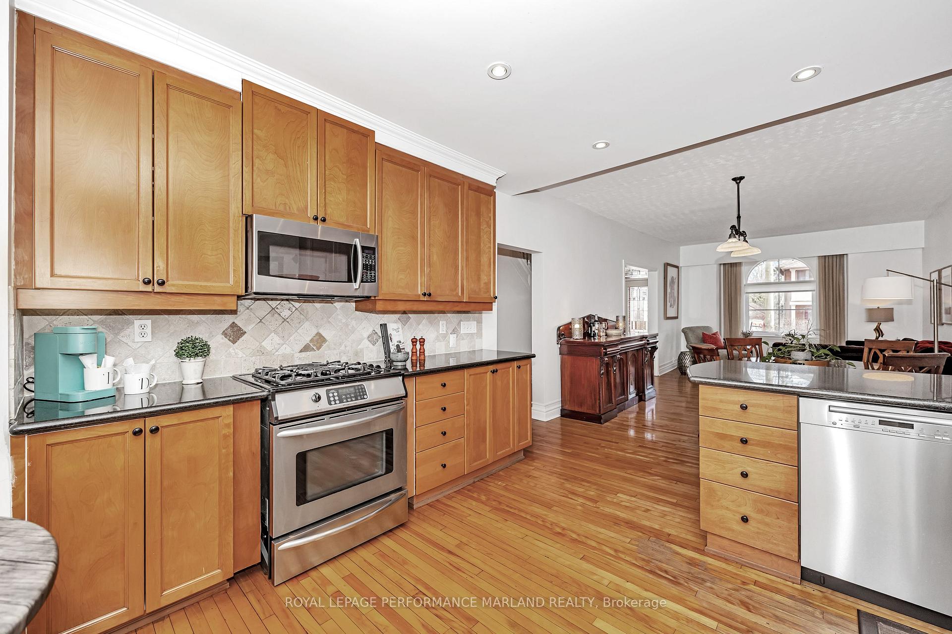 Photo 10 of 201 Patterson Avenue, Ottawa, Glebe — HOMEH