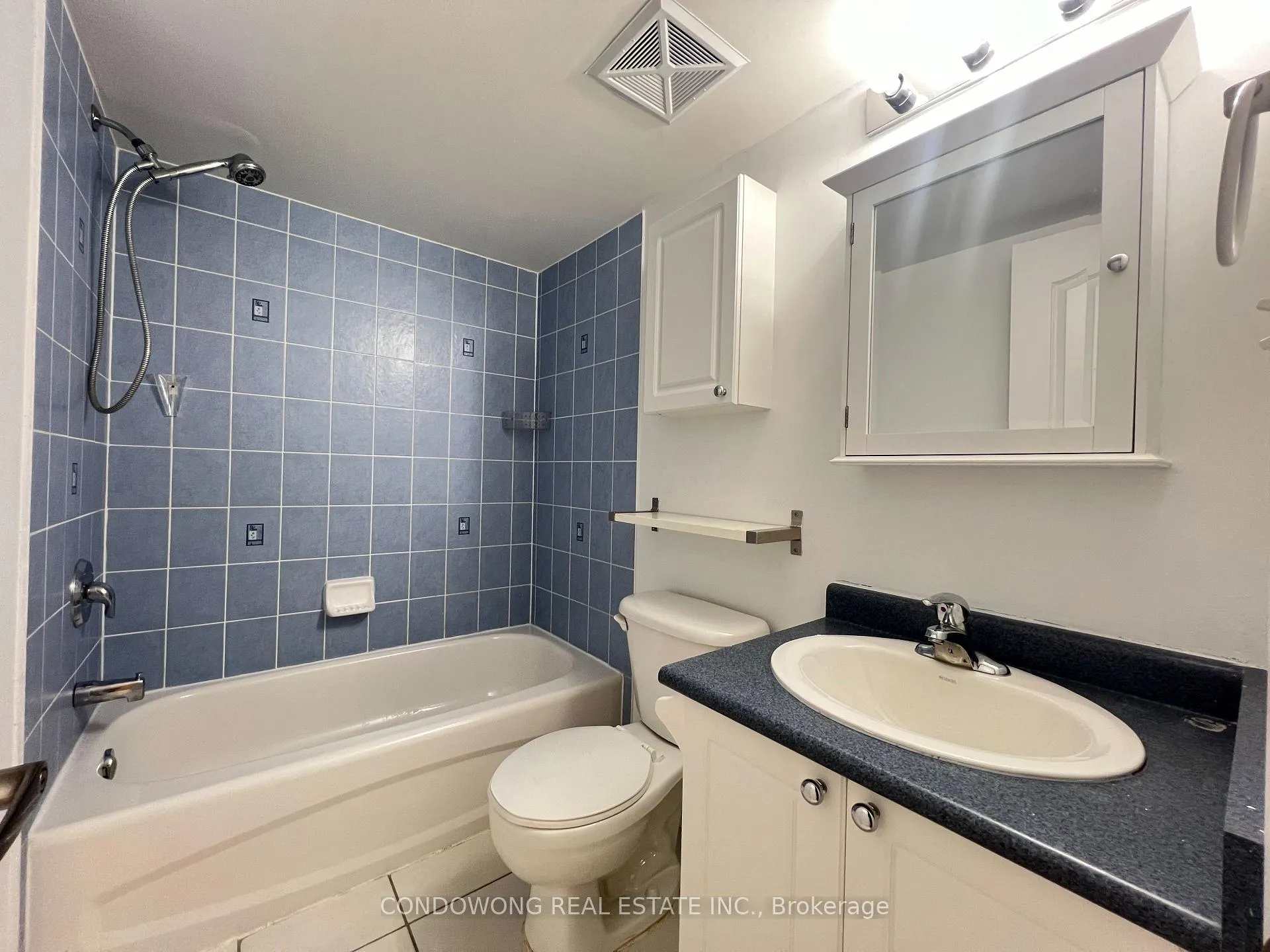 Photo 8 of Unit TH5, 80 Carr Street, Toronto, Kensington-Chinatown — HOMEH