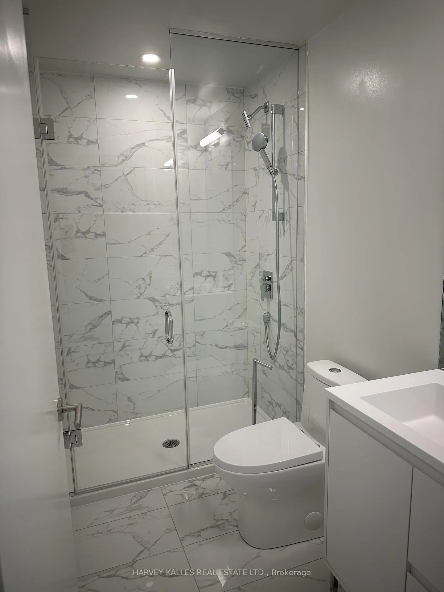 Photo 5 of Unit 207, 1 Kyle Lowry Road, North York, Banbury-Don Mills — HOMEH