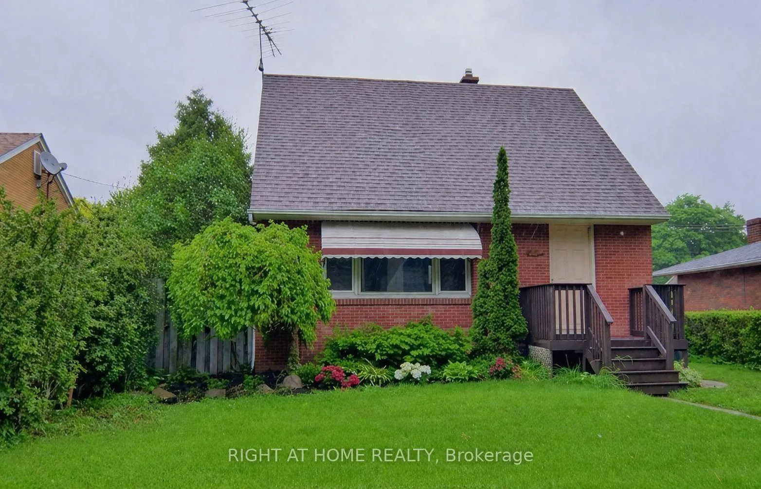 Photo 1 of 1138 harrison Avenue, Windsor — HOMEH