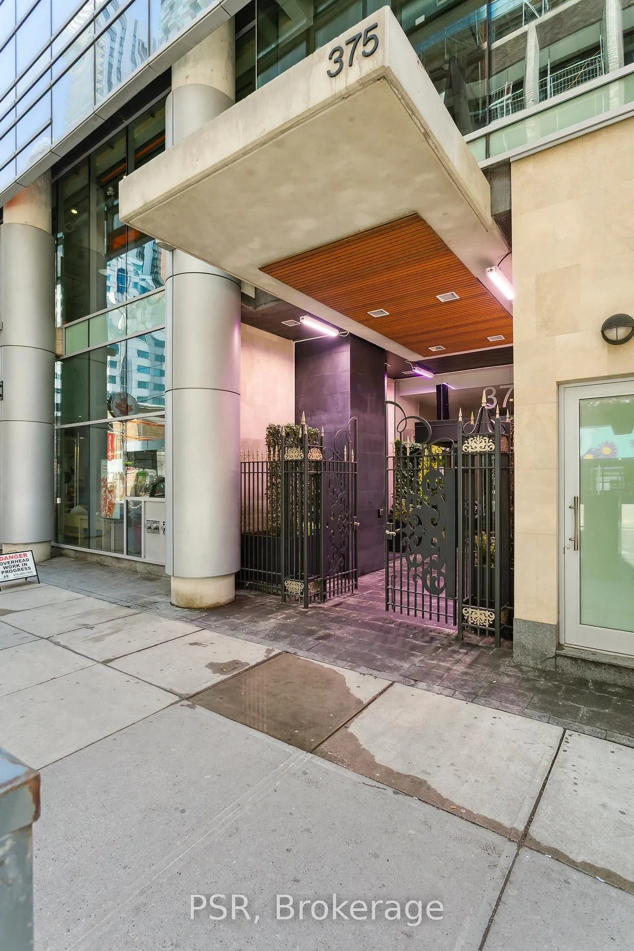 Photo 2 of Unit 1207, 375 King Street W, Toronto, Waterfront Communities — HOMEH