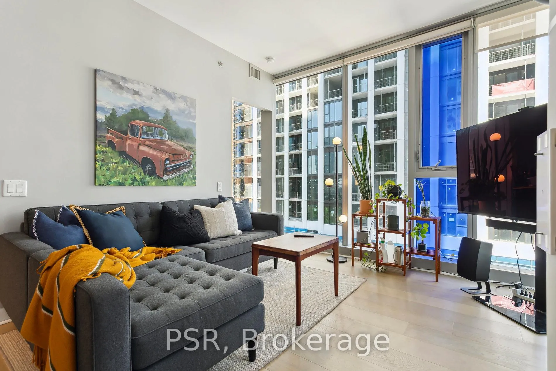 Photo 5 of Unit 1207, 375 King Street W, Toronto, Waterfront Communities — HOMEH