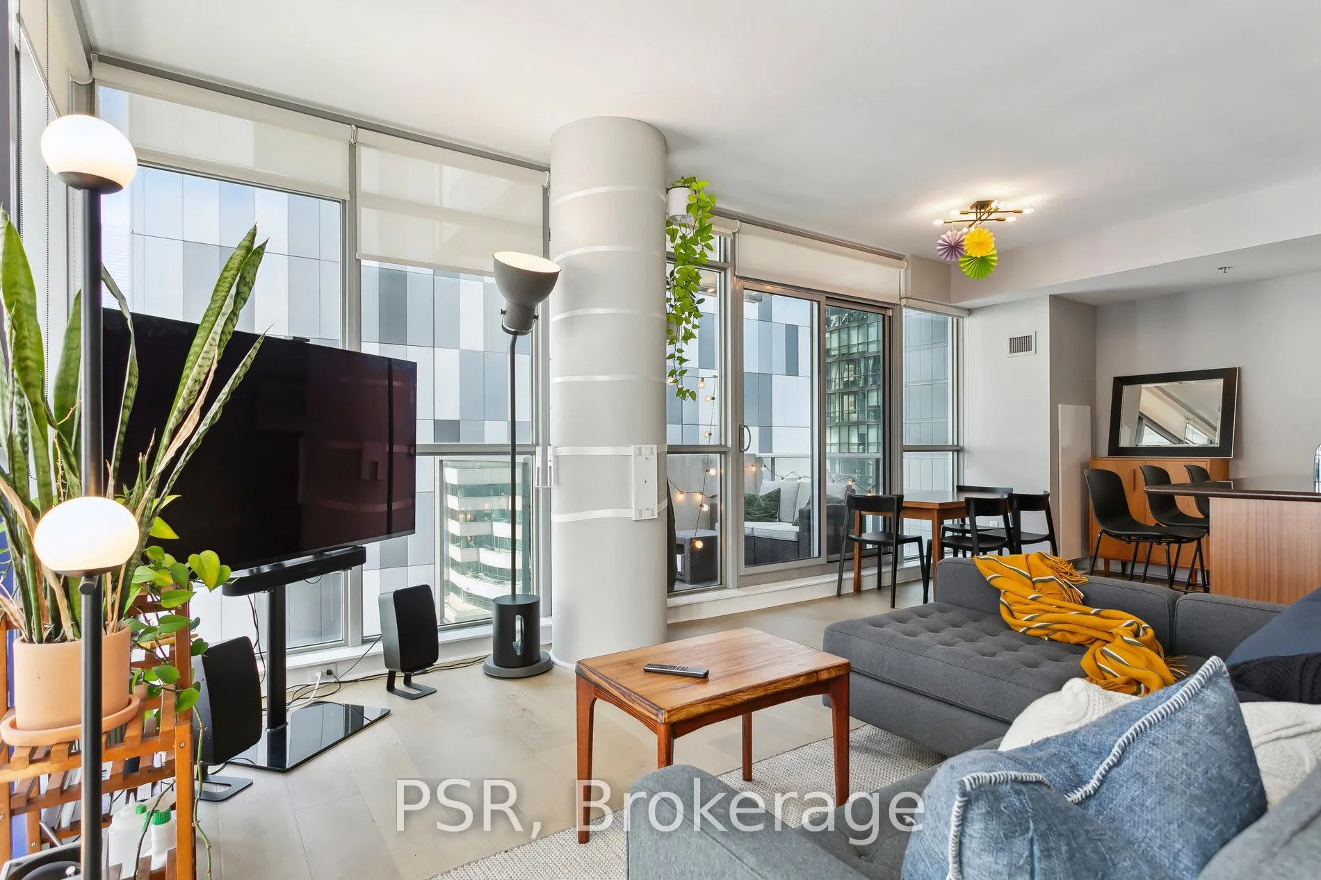 Photo 6 of Unit 1207, 375 King Street W, Toronto, Waterfront Communities — HOMEH