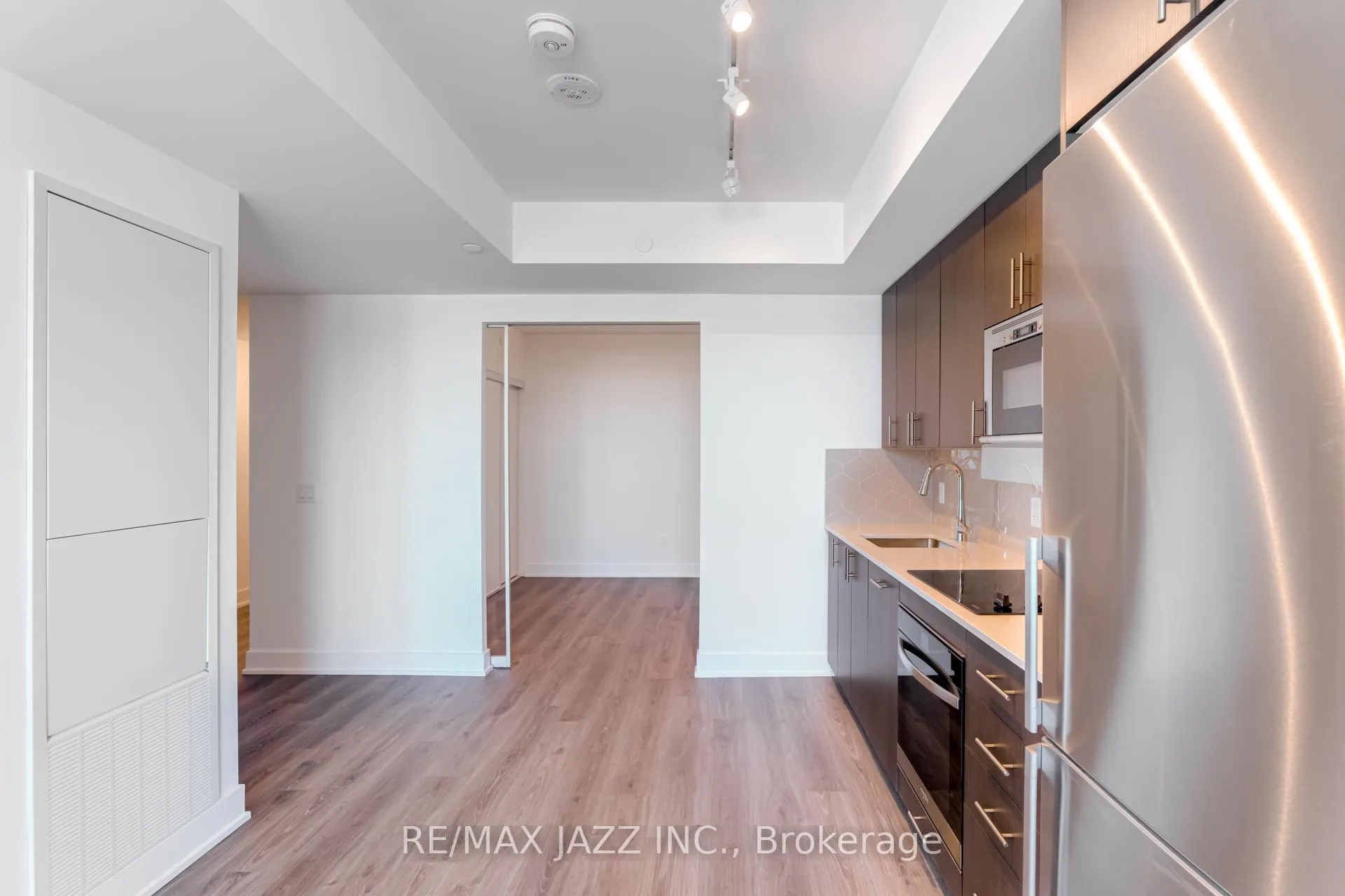 Photo 15 of Unit 2102, 2545 Simcoe Street N, Oshawa, Windfields — HOMEH