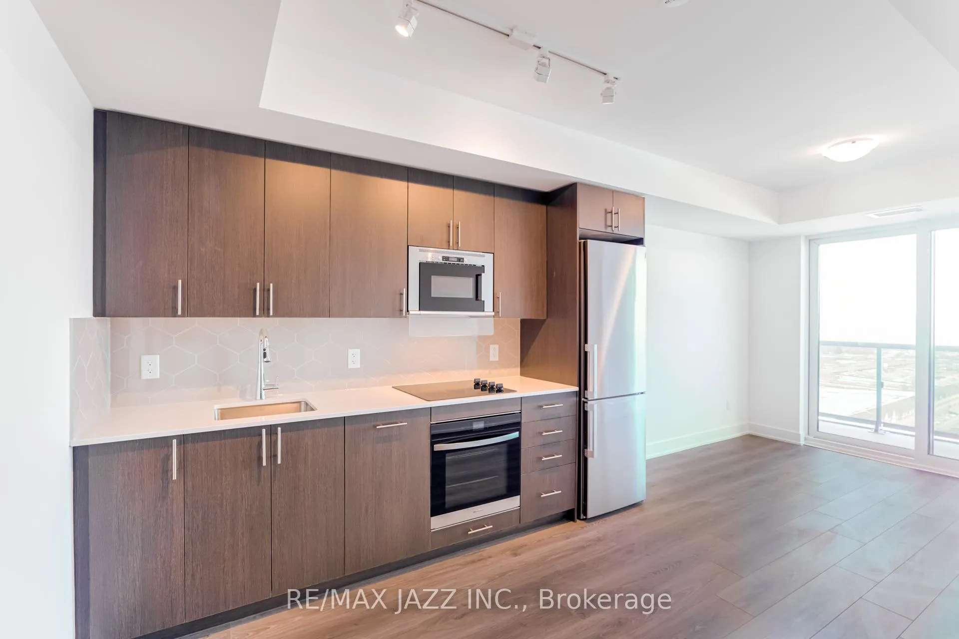 Photo 17 of Unit 2102, 2545 Simcoe Street N, Oshawa, Windfields — HOMEH