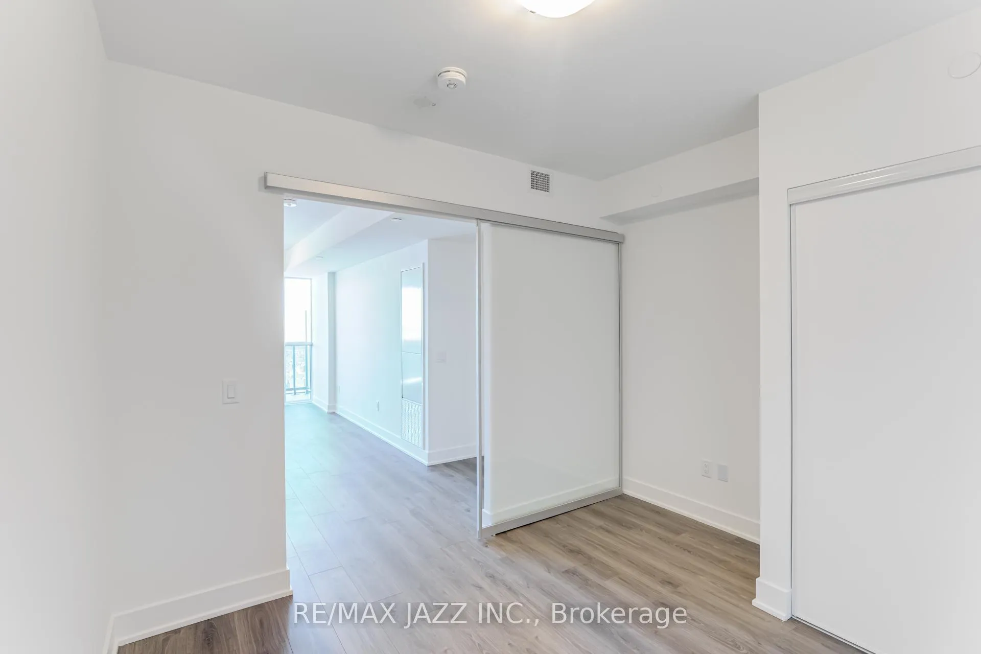 Photo 20 of Unit 2102, 2545 Simcoe Street N, Oshawa, Windfields — HOMEH
