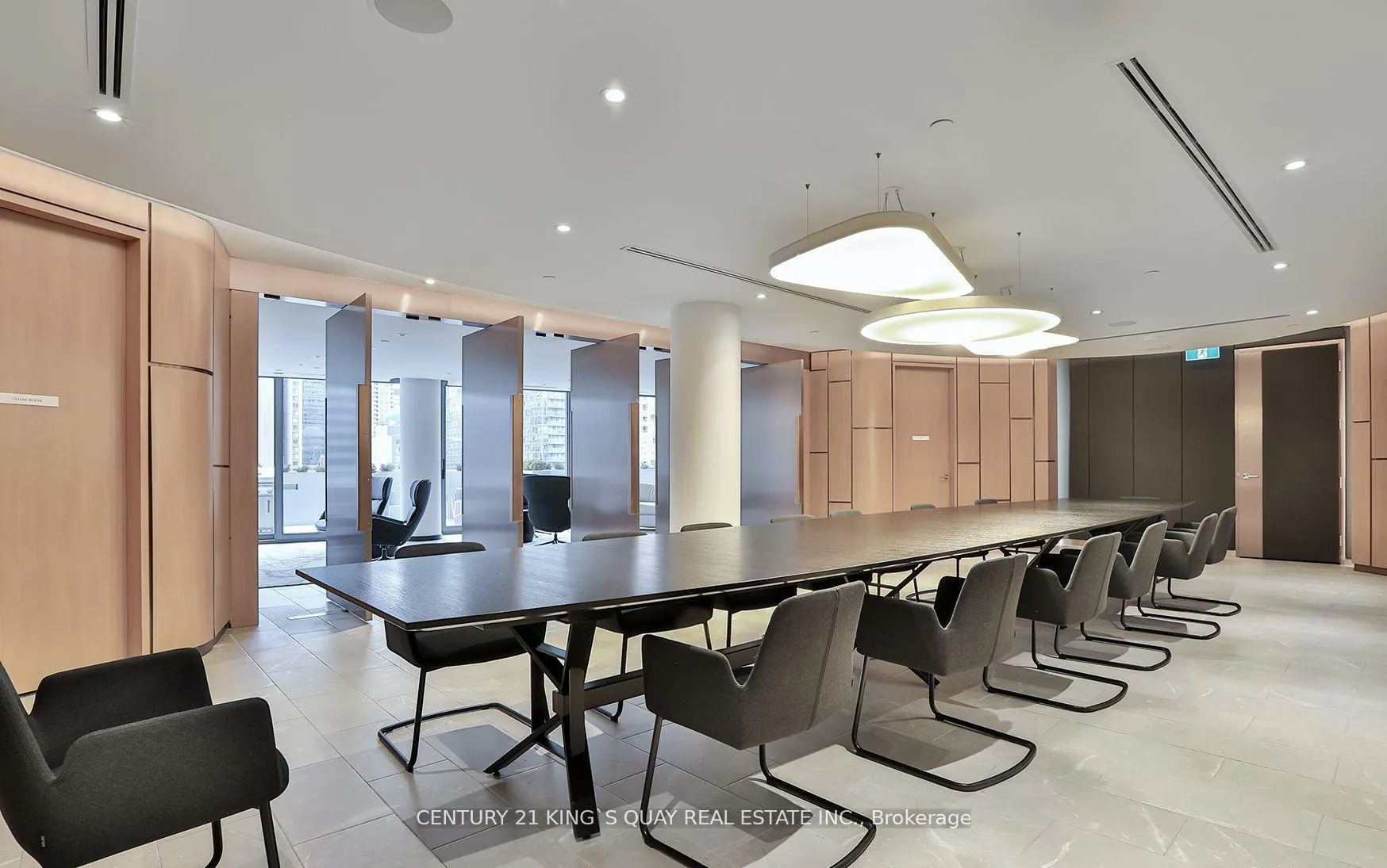 Photo 11 of Unit 2413, 11 Wellesley Street W, Toronto, Bay Street Corridor — HOMEH