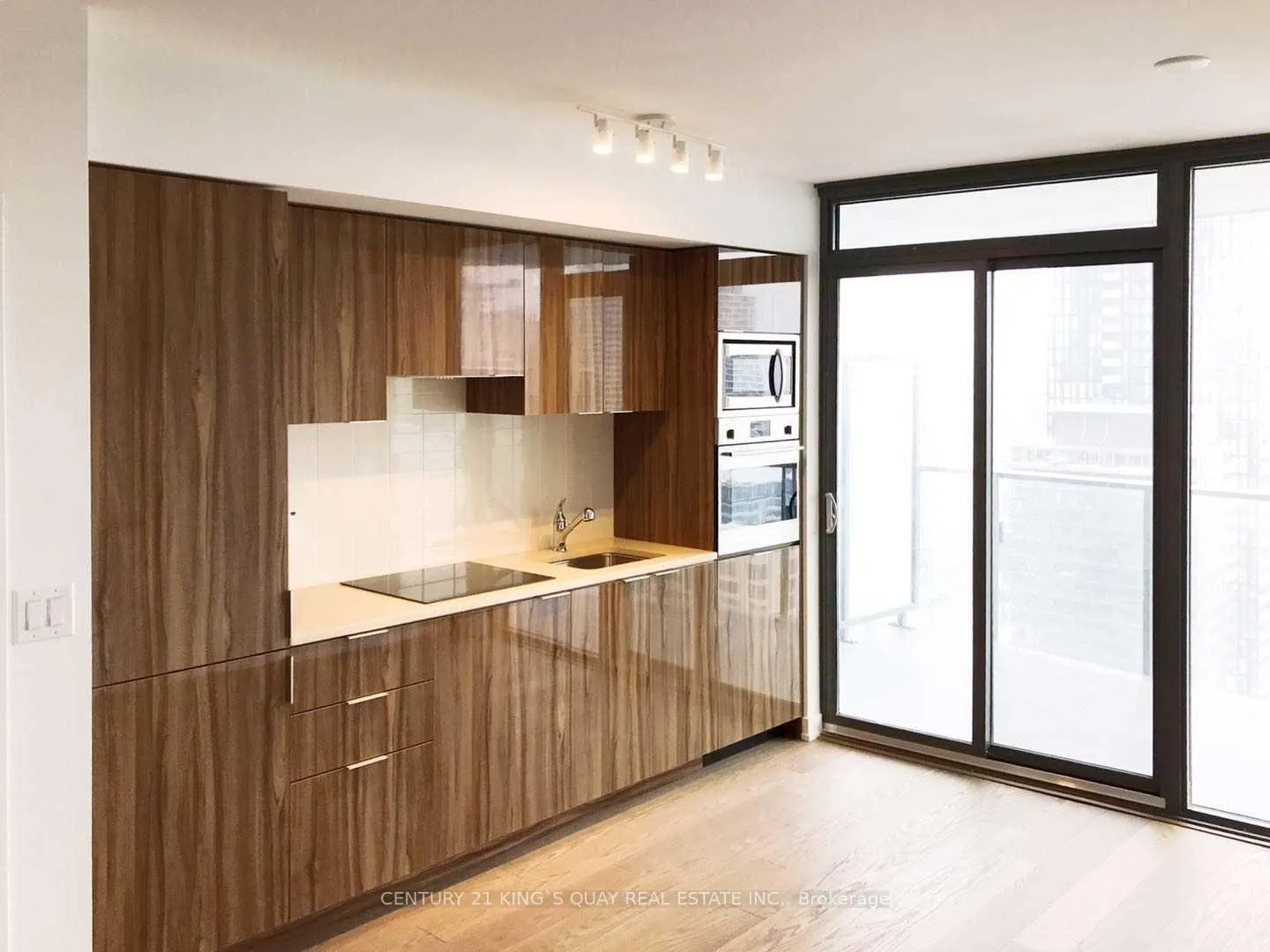Photo 13 of Unit 2413, 11 Wellesley Street W, Toronto, Bay Street Corridor — HOMEH