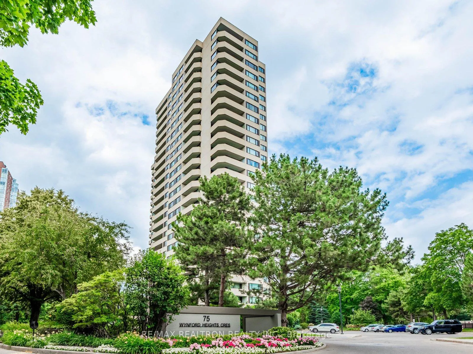 Front of Unit 1908, 75 Wynford Heights Crescent