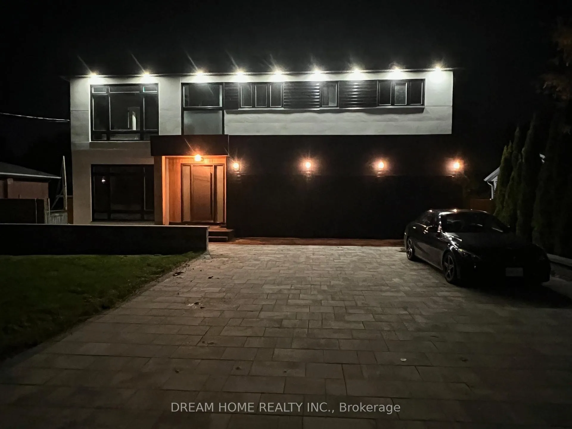 Photo 2 of 28 Scott Street, Whitby, Blue Grass Meadows — HOMEH