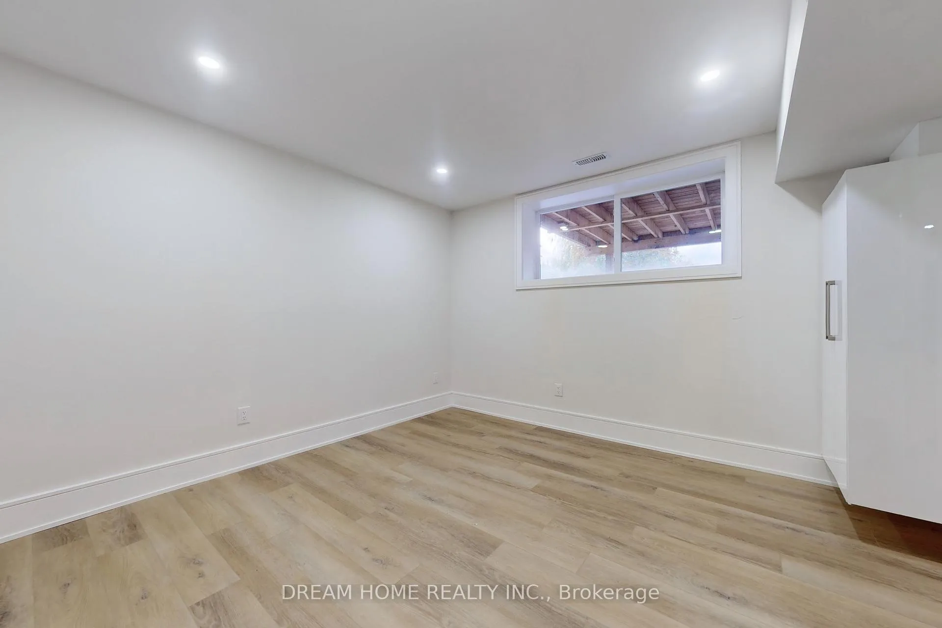 Photo 37 of 28 Scott Street, Whitby, Blue Grass Meadows — HOMEH