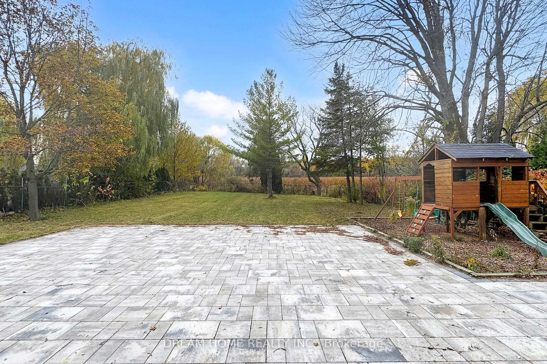 Photo 44 of 28 Scott Street, Whitby, Blue Grass Meadows — HOMEH