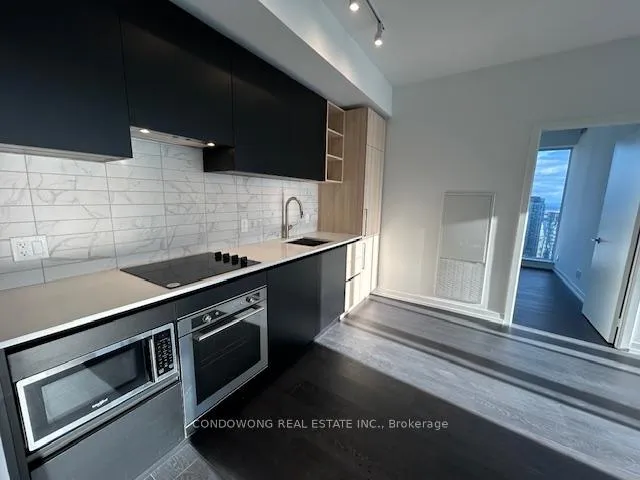 Front of Unit 3702, 55 Mercer Street