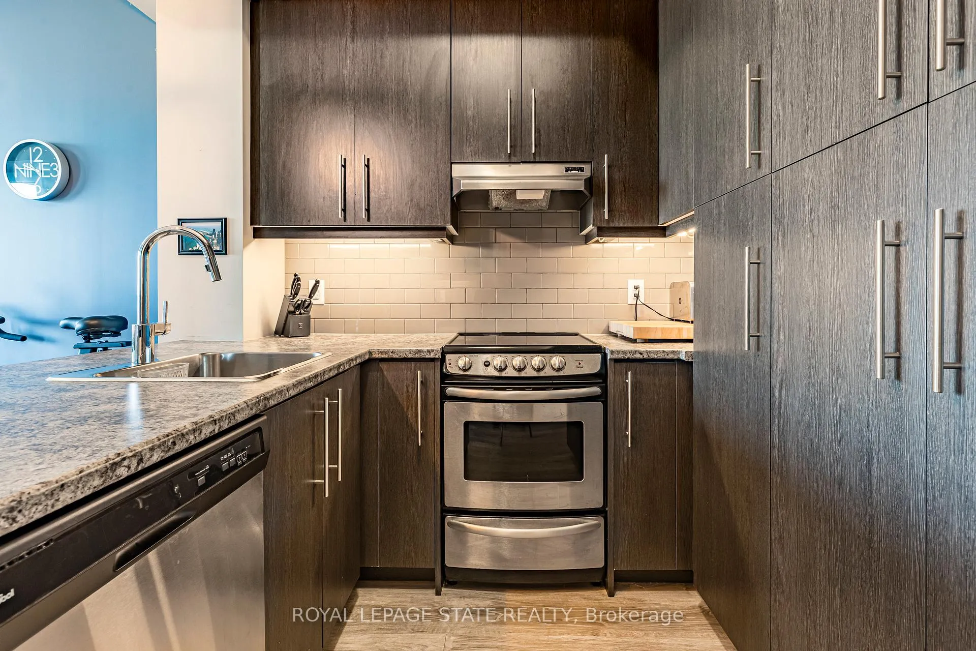 Photo 9 of Unit 609, 40 Esplanade Lane, Grimsby, Grimsby Beach — HOMEH