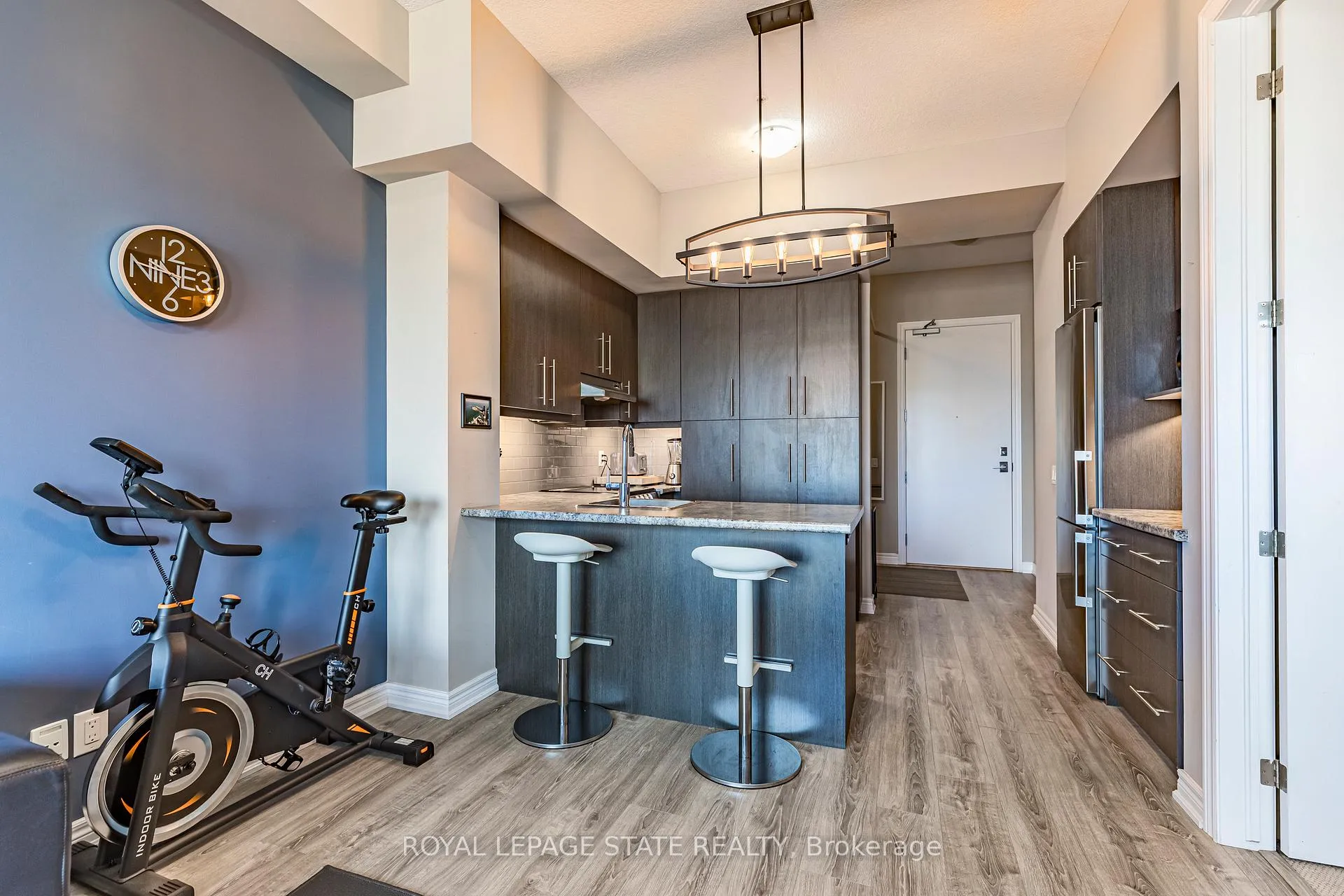Photo 11 of Unit 609, 40 Esplanade Lane, Grimsby, Grimsby Beach — HOMEH