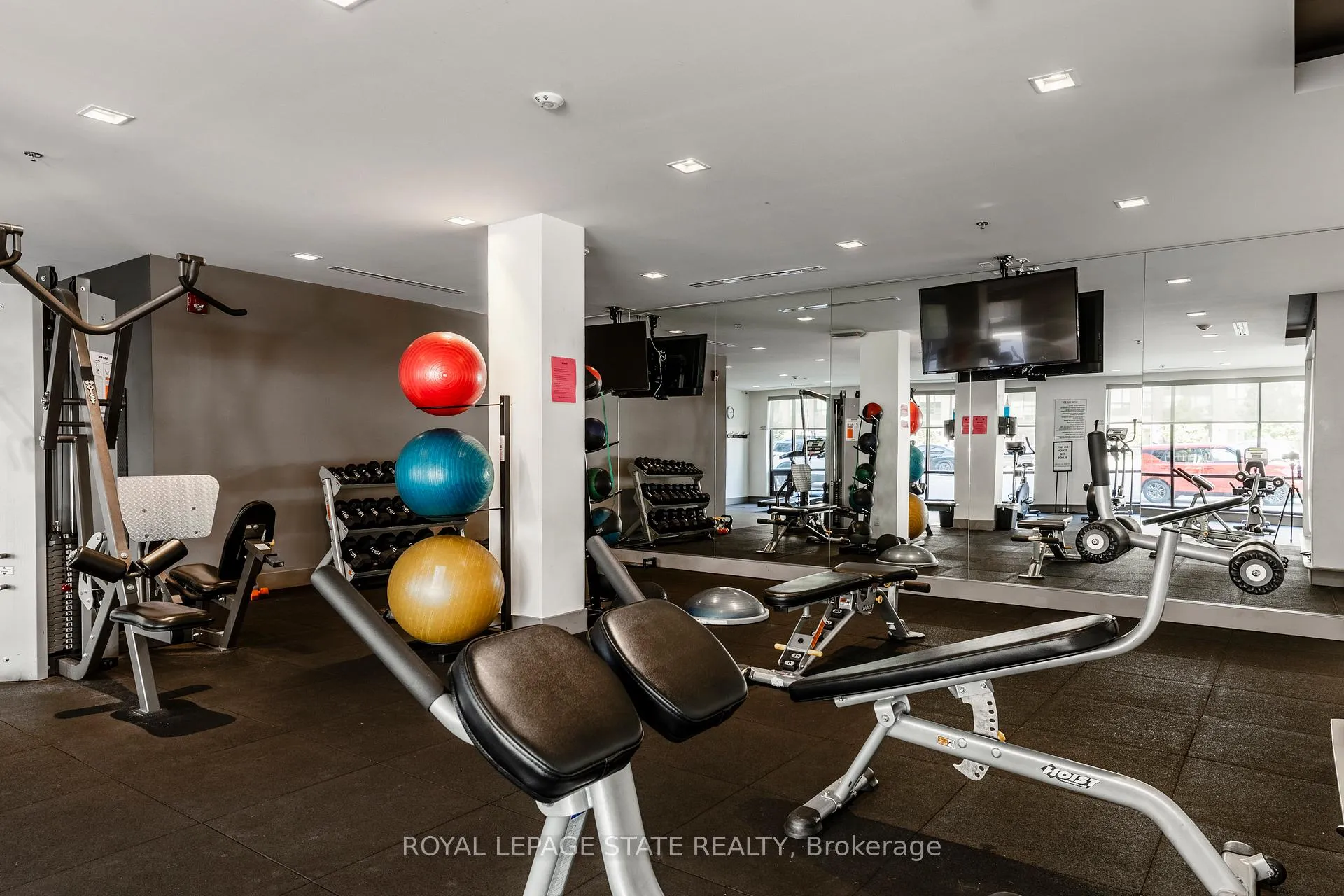 Photo 24 of Unit 609, 40 Esplanade Lane, Grimsby, Grimsby Beach — HOMEH