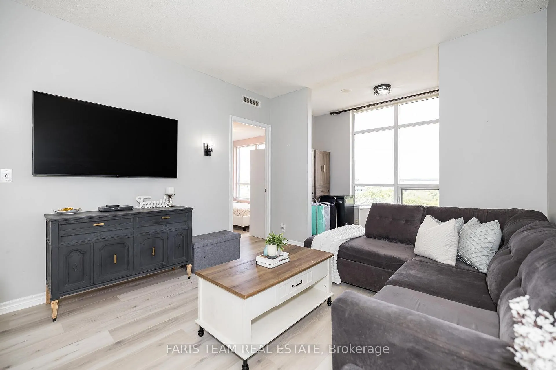 Photo 12 of Unit 701, 9235 Jane Street, Vaughan, Maple — HOMEH