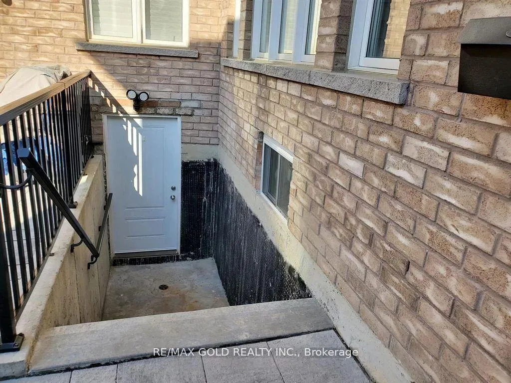 Photo 12 of Unit Bsmt, 4 Peace Walk Road, Markham, Cornell — HOMEH