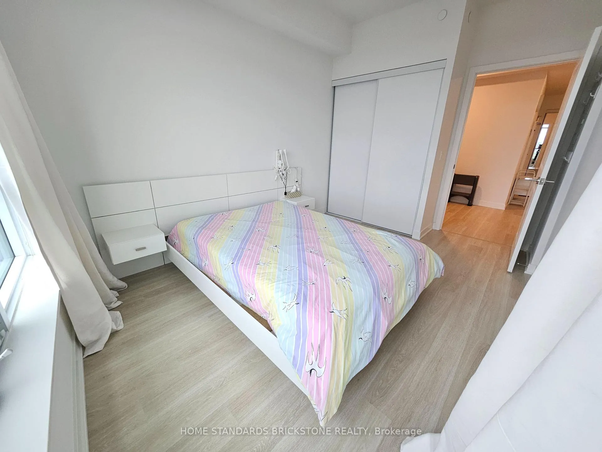 Photo 6 of Unit B2801, 50 Upper Mall Way, Vaughan, Brownridge — HOMEH