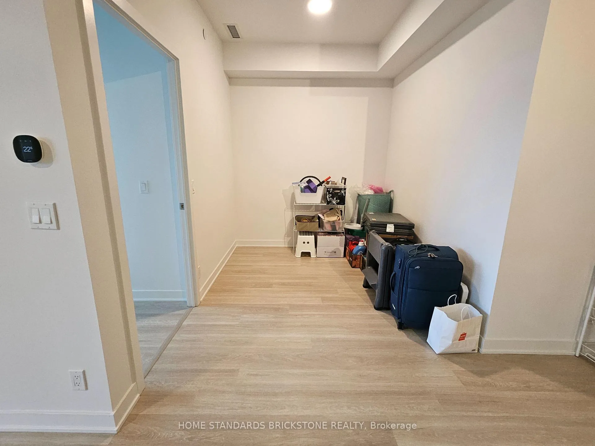 Photo 9 of Unit B2801, 50 Upper Mall Way, Vaughan, Brownridge — HOMEH