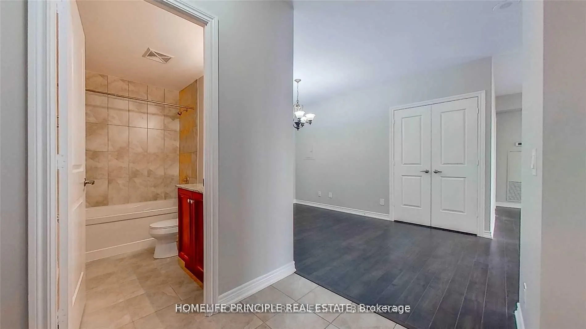 Photo 14 of Unit 910, 9245 Jane Street, Vaughan, Maple — HOMEH