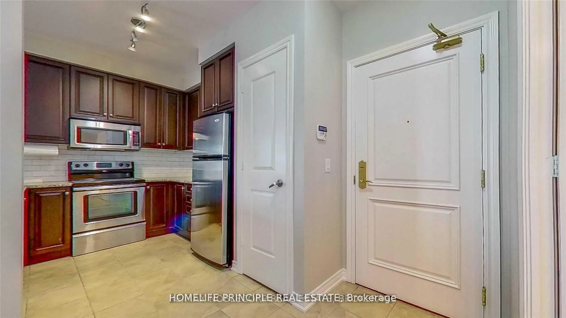 Photo 17 of Unit 910, 9245 Jane Street, Vaughan, Maple — HOMEH